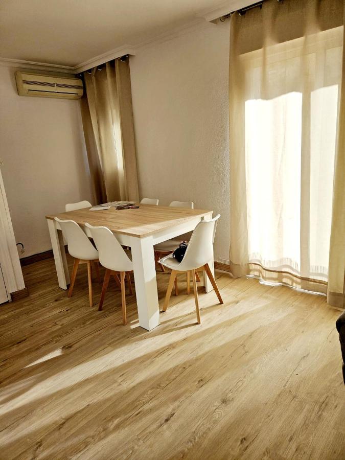 Apartamento Familiar En Triana 塞维利亚 外观 照片