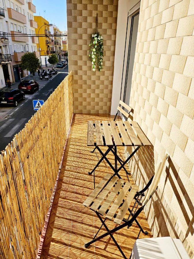 Apartamento Familiar En Triana 塞维利亚 外观 照片